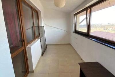 Apartament cu 2 camere decomandat în Olteni - 5