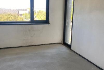Casă cu 5 camere cu Teren 950 Mp în Vânători - 6