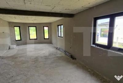 Casă cu 4 camere cu Teren 1000 Mp în Central - 3