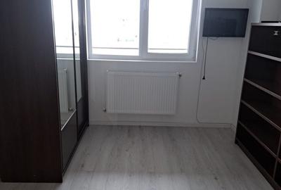 Apartament cu 2 camere decomandat în Olteni