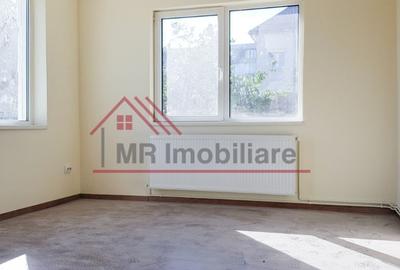 Casă cu 6 camere decomandat cu Teren 800 Mp în Andrei Mureșanu - 1