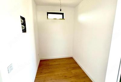 Apartament cu 3 camere semidecomandat în Păcurari - 1