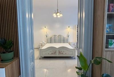 Apartament cu 2 camere semidecomandat, mobilat în Sinaia - 8