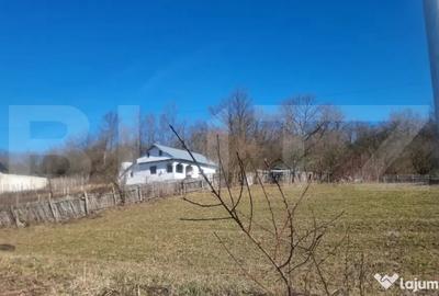 Casă cu 3 camere cu Teren 2000 Mp în Iordăcheanu