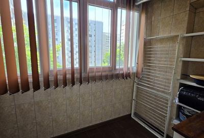 Apartament cu 3 camere decomandat în Titan - 6