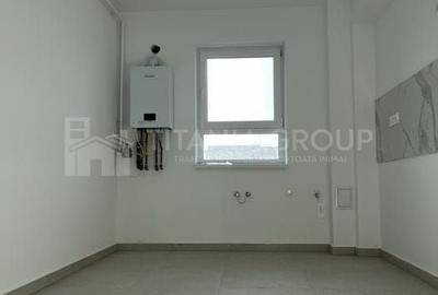 Apartament cu 3 camere decomandat în Tractorul - 3