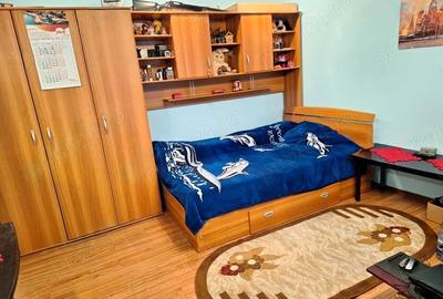 Casă cu 5 camere cu Teren 211 Mp în Brătianu - 9