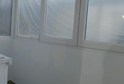 Apartament cu 2 camere decomandat în Teiul Doamnei - 9