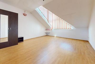 Apartament cu 3 camere semidecomandat, mobilat în Florilor