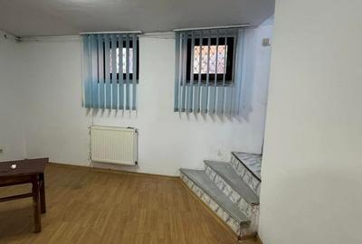 Casă cu 6 camere cu Canalizare în ICIL - 32