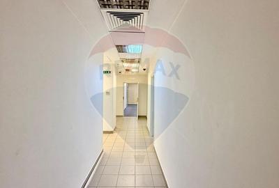 Spațiu comercial, de 330 mp, în Central - 5