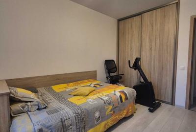Apartament cu 2 camere decomandat în Tractorul - 1