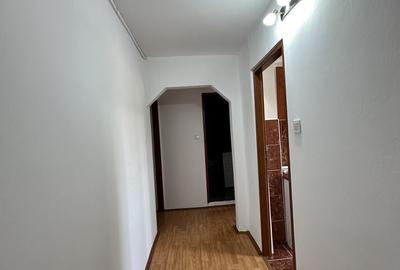 Apartament cu 2 camere decomandat în Govândari