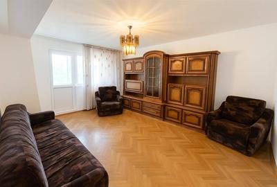 Apartament cu 3 camere decomandat în Dacia