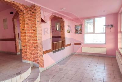 Spațiu comercial, de 67 mp, în Central - 7