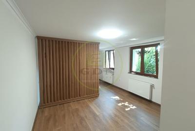 Apartament cu 2 camere decomandat în Reghin