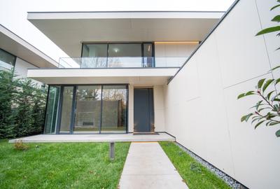 Casă individuală cu 7 camere cu Piscina în Pipera