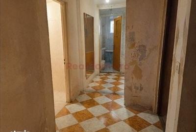Apartament cu 3 camere decomandat în Titan - 3
