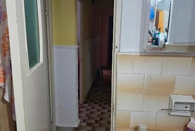 Apartament cu 4 camere decomandat, mobilat în 5 Călărasi - 12