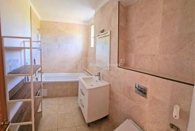 Casă cu 5 camere cu Teren 330 Mp în Central - 2