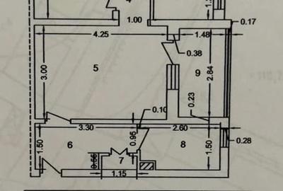 Apartament cu 3 camere semidecomandat în Central