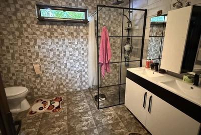 Casă individuală cu 3 camere cu Canalizare în Tichilești - 20