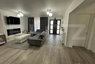 Casă cu 5 camere cu Teren 604 Mp în Central - 1