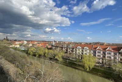 Apartament cu 2 camere semidecomandat în Take Ionescu