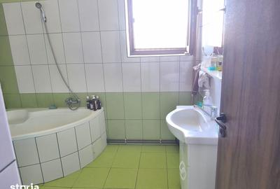 Casă cu 3 camere cu Teren 595 Mp în Ernei - 1