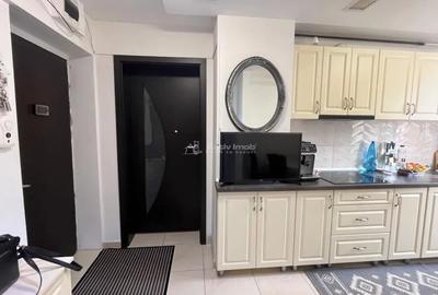 Apartament cu 3 camere semidecomandat în Central - 9