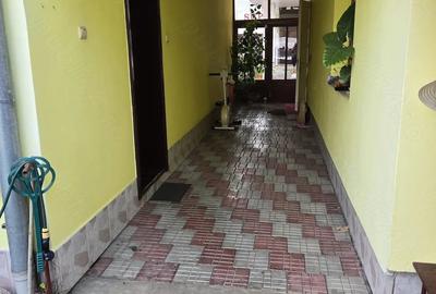 Casă cu Teren 479 Mp în Libertății - 1