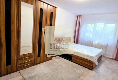 Apartament cu 3 camere decomandat în Calea Dumbrăvii