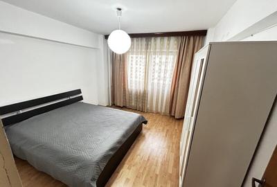 Apartament cu 3 camere decomandat în Titan - 1