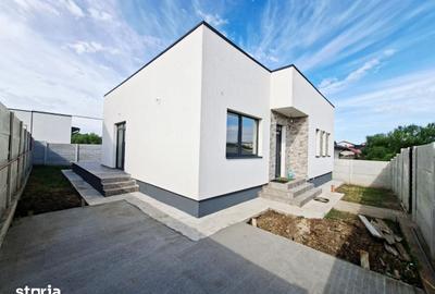 Casă cu 3 camere cu Teren 353 Mp în Berceni - 1