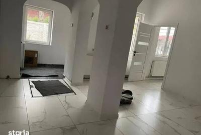 Casă cu 2 camere cu Teren 140 Mp în Iancului