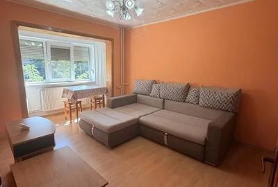 Garsonieră decomandată în Lipovei