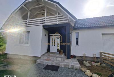 Casă cu 5 camere cu Teren 700 Mp în Central - 11