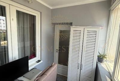 Apartament cu 4 camere semidecomandat în Titan