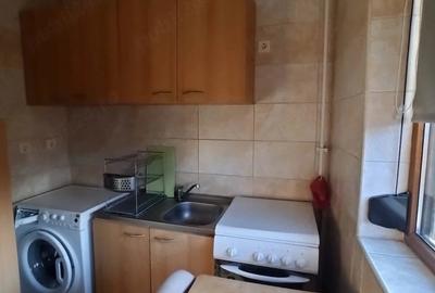 Garsonieră decomandată în Drumul Taberei