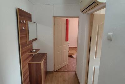 Apartament cu 2 camere decomandat în Buzaului