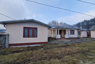Casă cu 4 camere în Câmpuri - 3