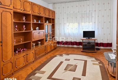 Apartament cu 3 camere decomandat în Iosia