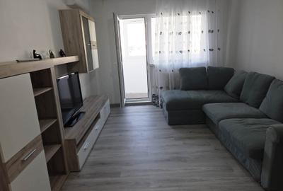 Apartament cu 2 camere semidecomandat în Tineretului