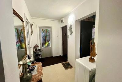 Apartament cu 3 camere decomandat în Mioriței - 5