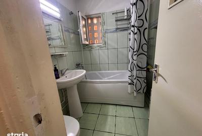Apartament cu 2 camere semidecomandat în Podu Roș