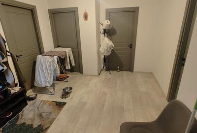 Casă cu 2 camere decomandat în Valea Lupului