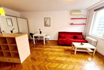 Apartament cu 2 camere semidecomandat, mobilat în Calea Victoriei