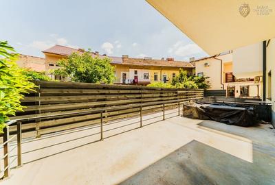 Apartament cu 2 camere semidecomandat, mobilat în Central - 15