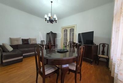 Apartament cu 3 camere în Central - 1
