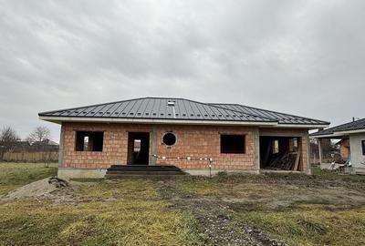 Casă cu 4 camere în Cristeștii Ciceului